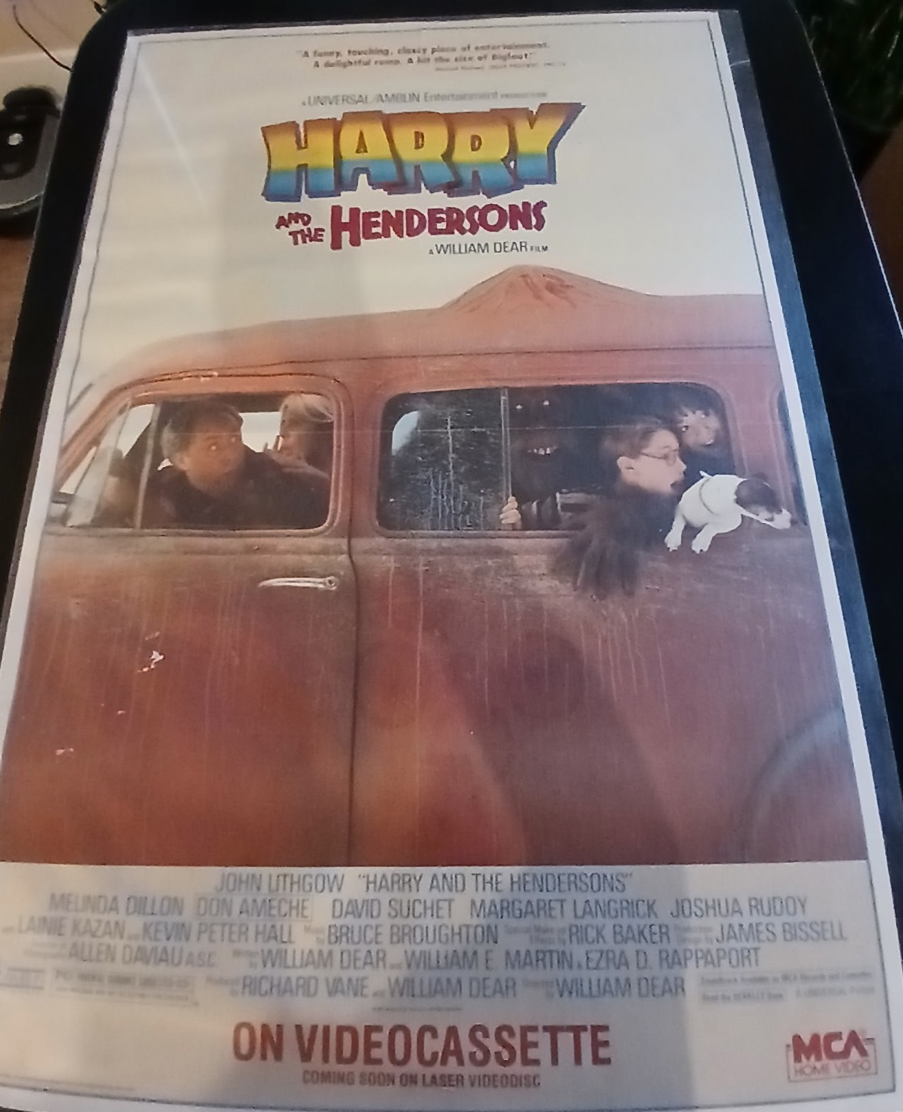 Actual Harry and the Hendersons — home-video promotional poster front photograph