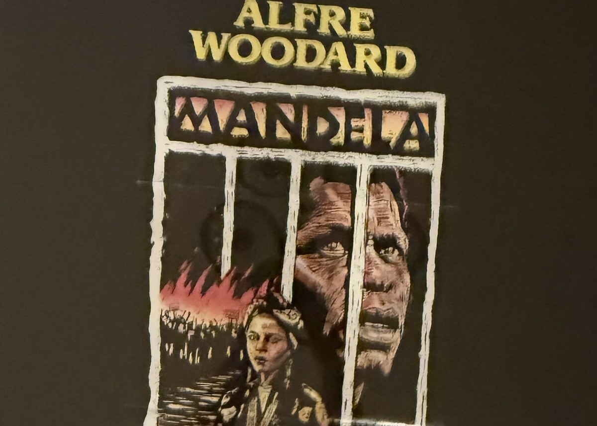 Actual Mandela — Danny Glover / Alfre Woodard HBO video poster detail image 3